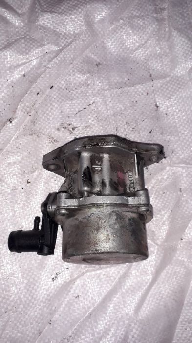 RENAULT TRAFİC ÇIKMA PARÇA VAKUM POMPASI.JPEG